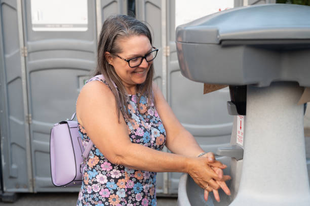 Best Portable toilet rental cost  in Freeburg, IL